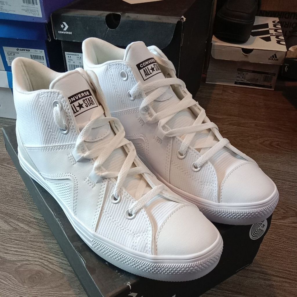 Sepatu CON Ctas Flux Ultra Mid A00809C (SB15)