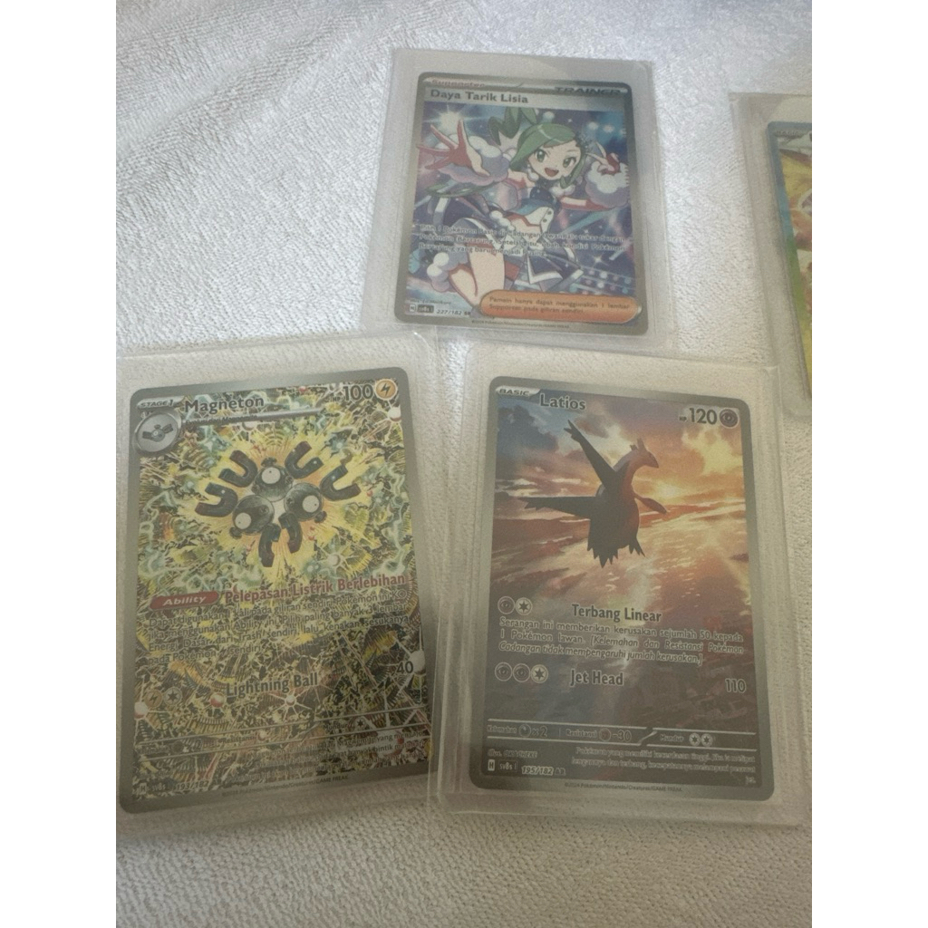 kartu pokemon TCG indonesia daya tarik lisia SR sv8s 227/182 / magneton 193/182 / latios