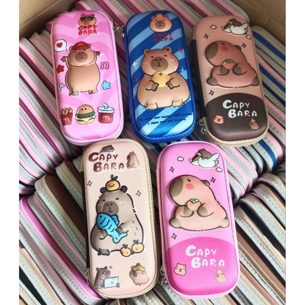 

TEMPAT PENSIL 3D MOTIF CAPIBARA