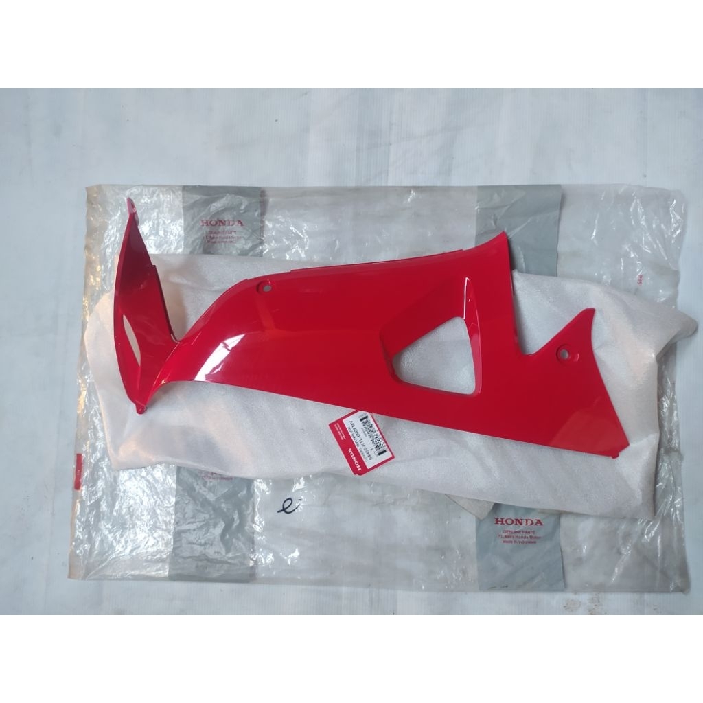 Legshield Sayap tengah KIRI Honda SUPRA FIT NEW merah Original baru AHM