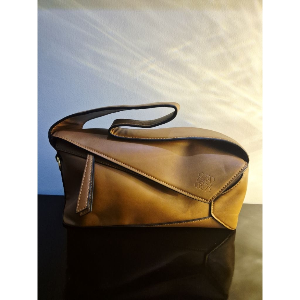 PRELOVED TAS LOEWE HOBO PUZZLE