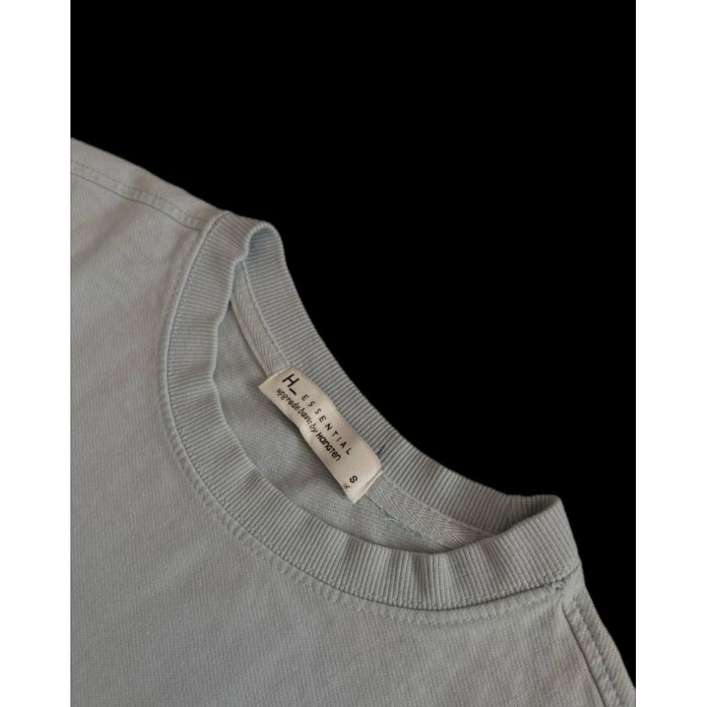 sweater second brand h_essential