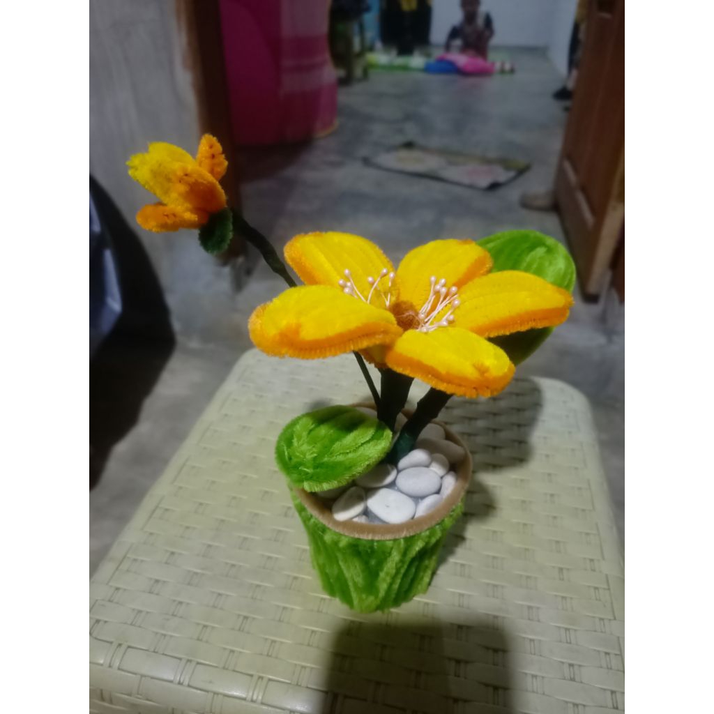 Bunga pot asthetik // bunga kawat bulu // bunga unik dan lucu