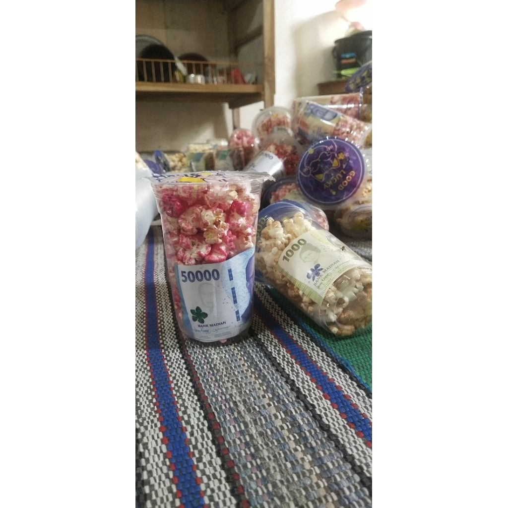 

Makanan Ringan Popcorn Manis