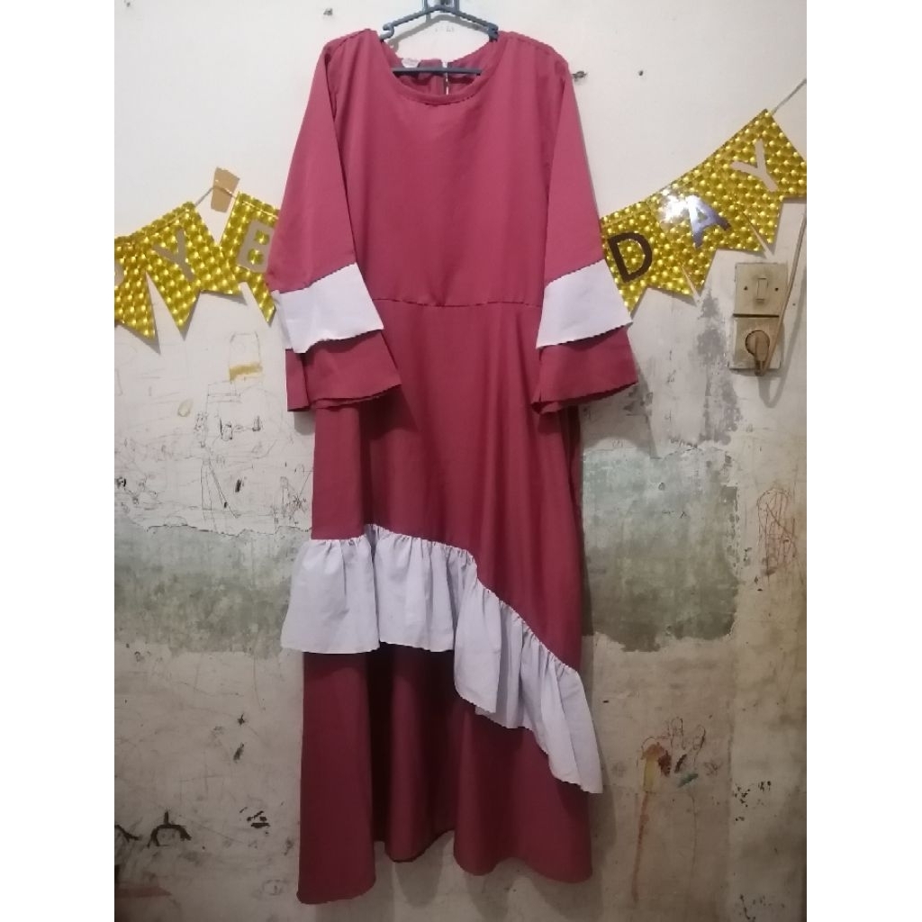 gamis model duyung lengan trompet