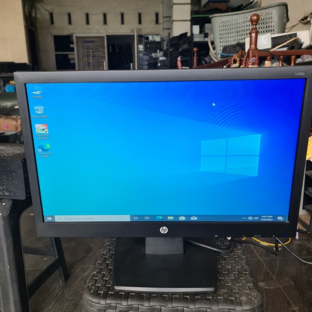 MONITOR HP V193B MURAH LEBAY