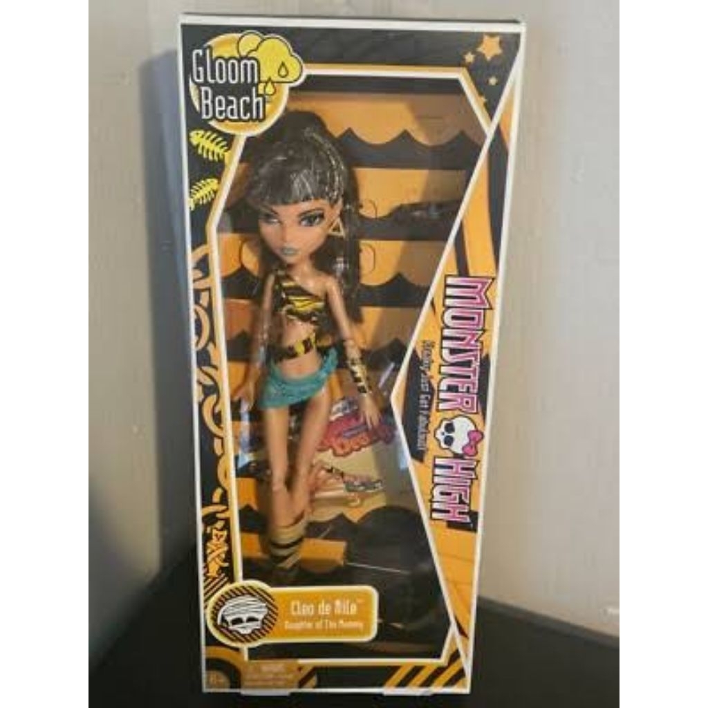 Boneka monster high gloom beach cleo d nile