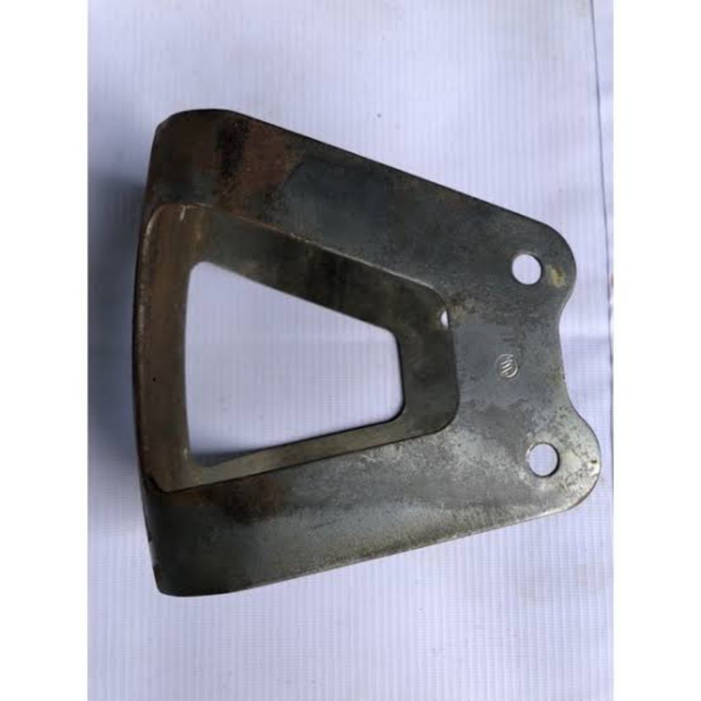 pangkon breket slebor depan thunder 125cc