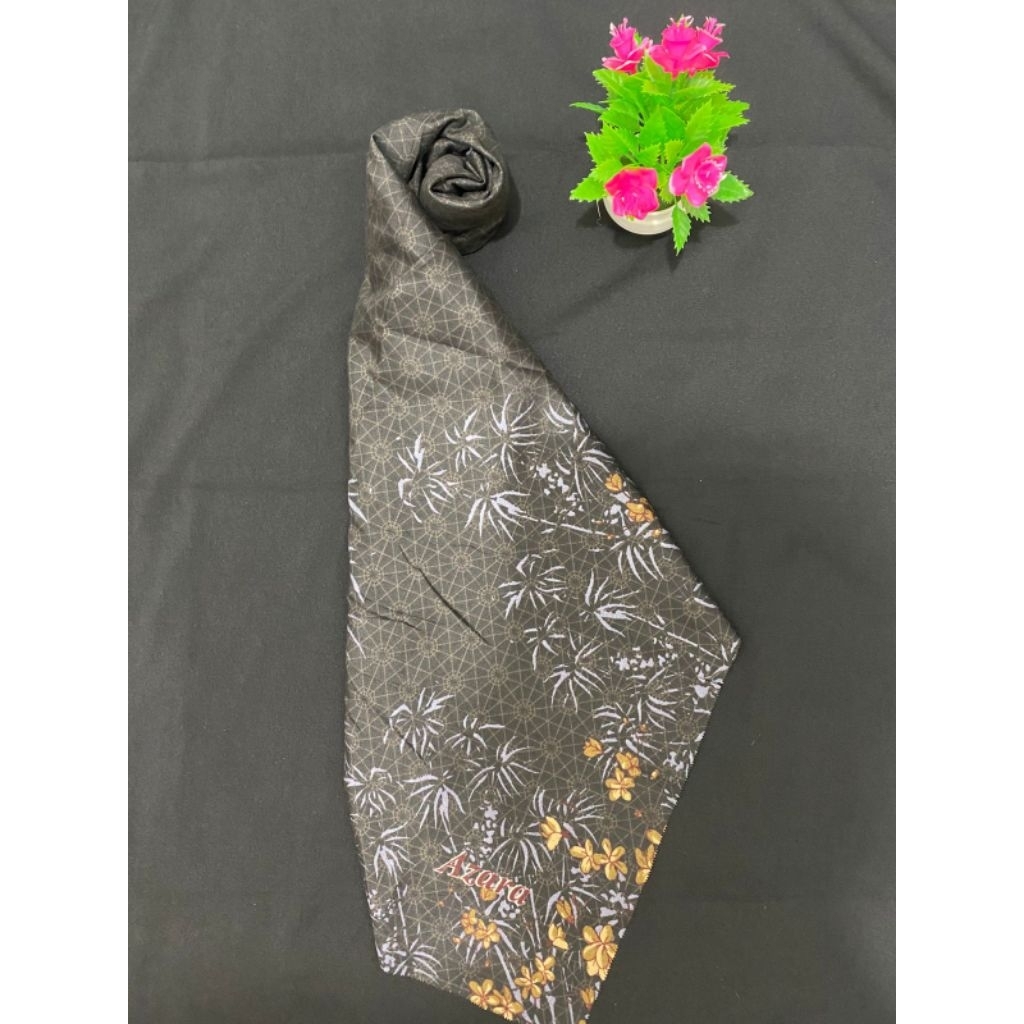 JILBAB SEGI EMPAT MOTIF BUNGA HITAM