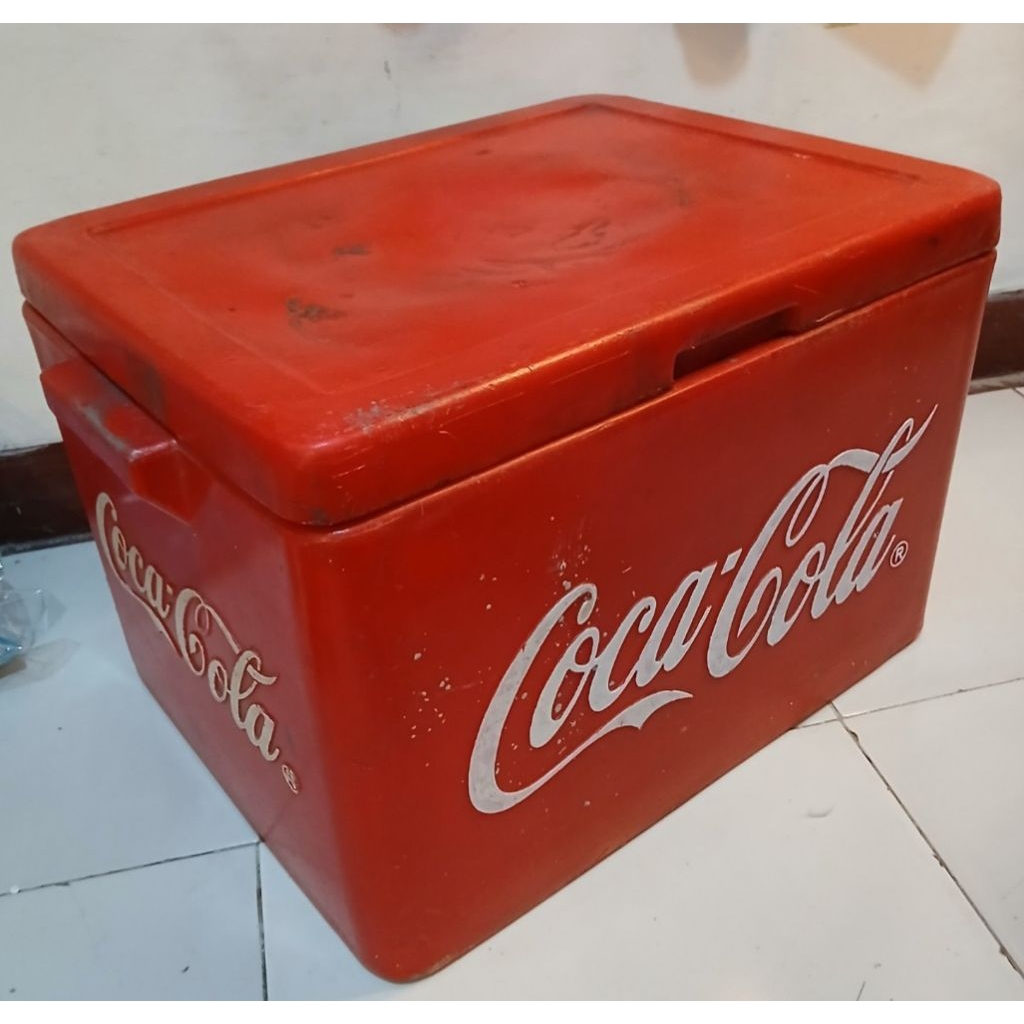 

BOX ES COCA COLA JADUL