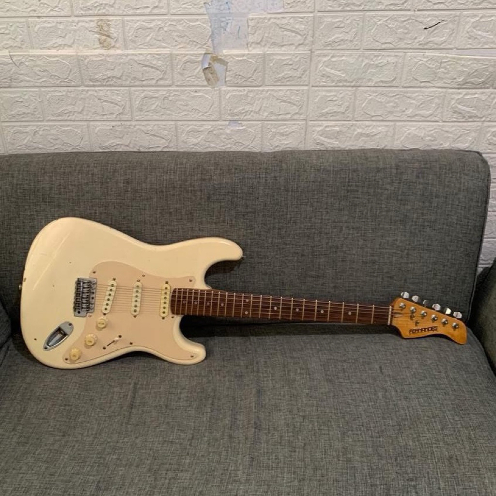 gitar stratocaster fernandes japan fender style