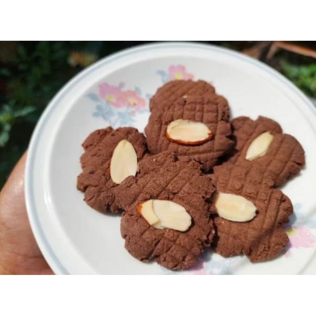 

kue kering cookies cokelar almond wisman homemade