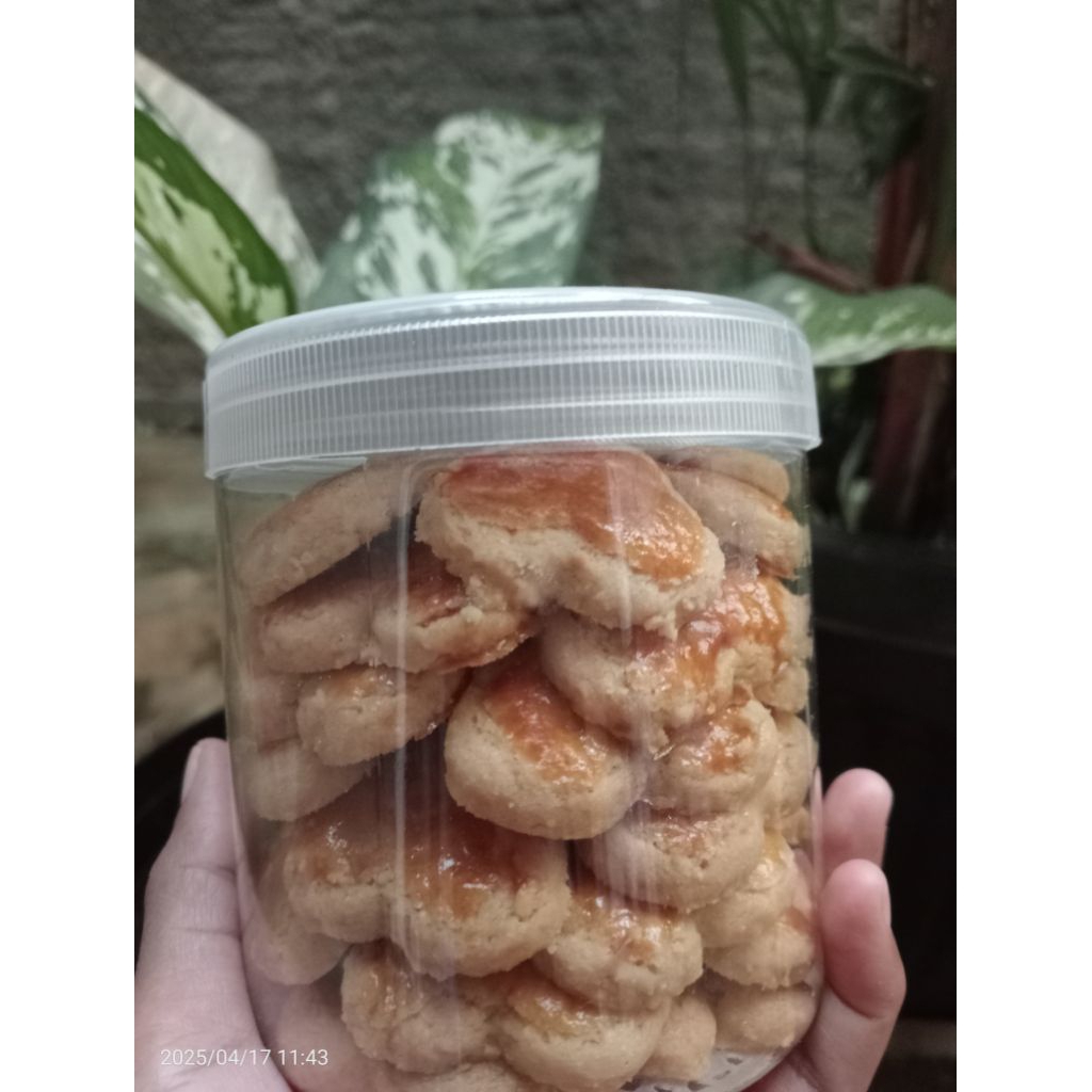 

Kue Kacang Home Made berasa Kacangnya (450 ml)