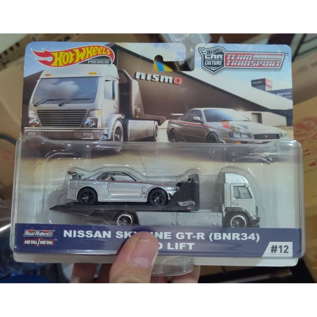 HOT WHEELS TEAM TRANSPORT NISSAN SKYLINE GTR BNR34 & AERO LIFT R34
