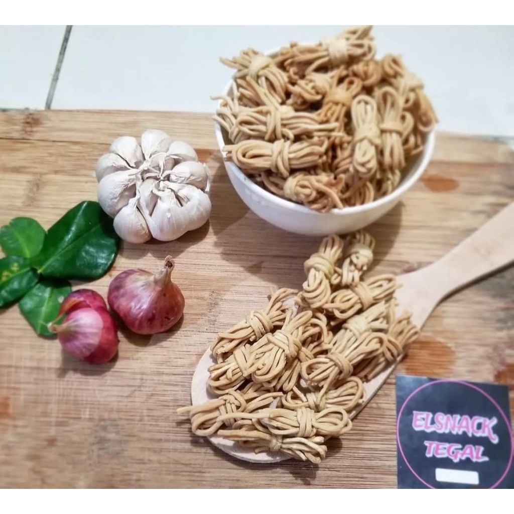 

MIE GULUNG KRIUK KEMASAN POUCH