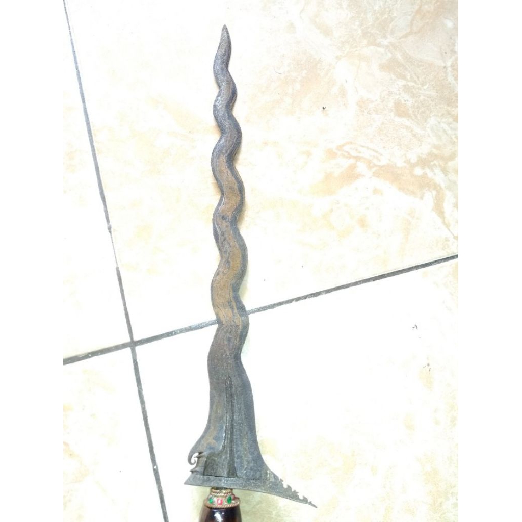 keris sangkelat luk 13