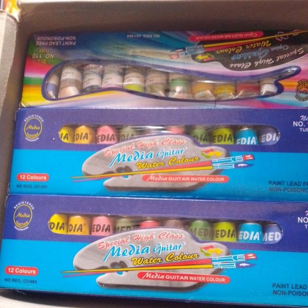 

cat air opini guitar water No110 cat air 12 warna