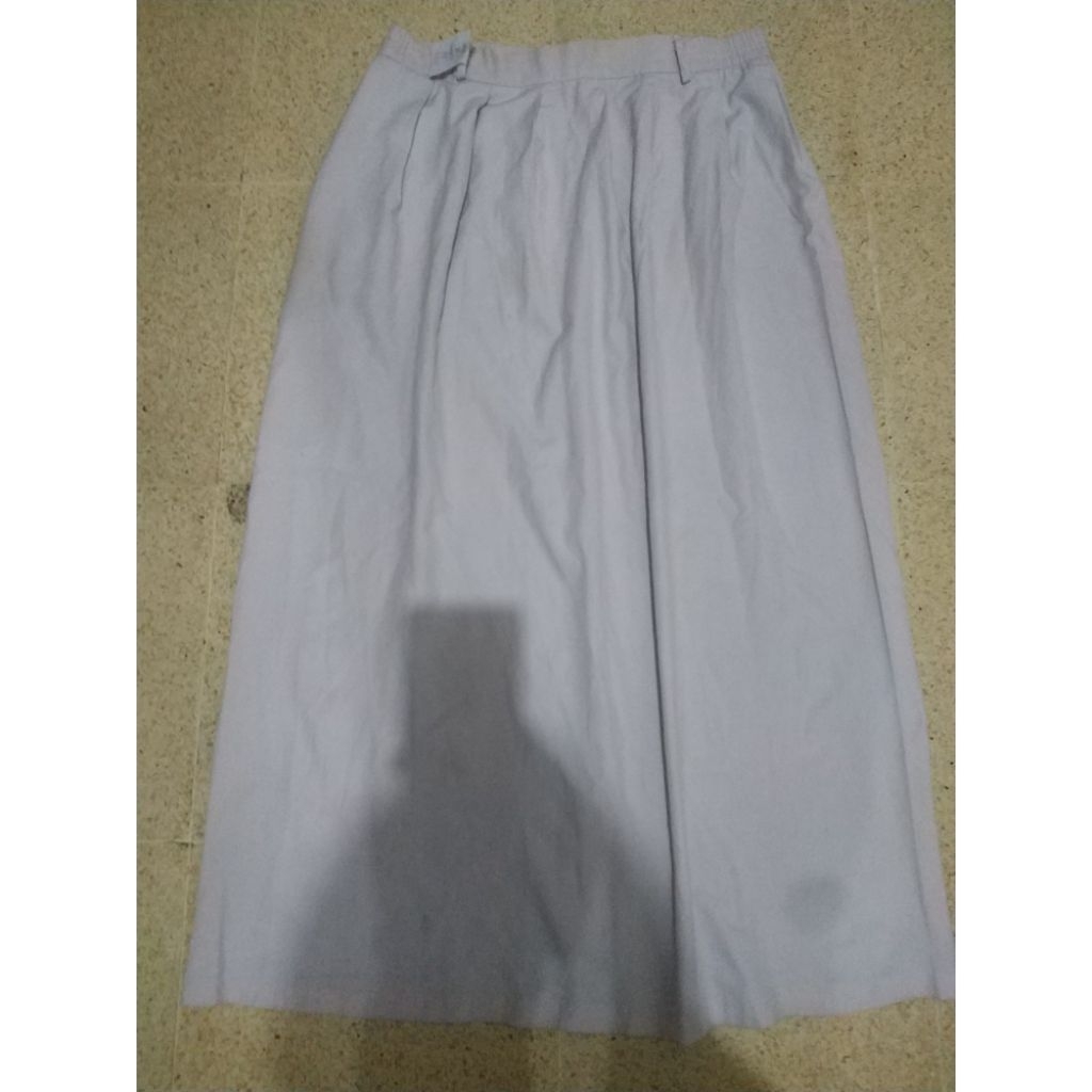 Preloved rok putih sekolah merk Seragam/OR87