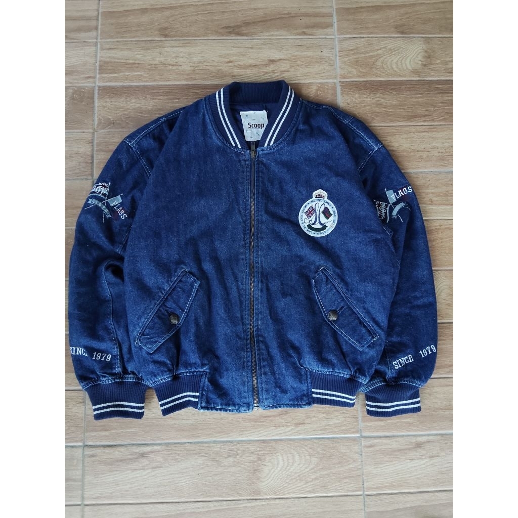 jaket varsity SCOOP