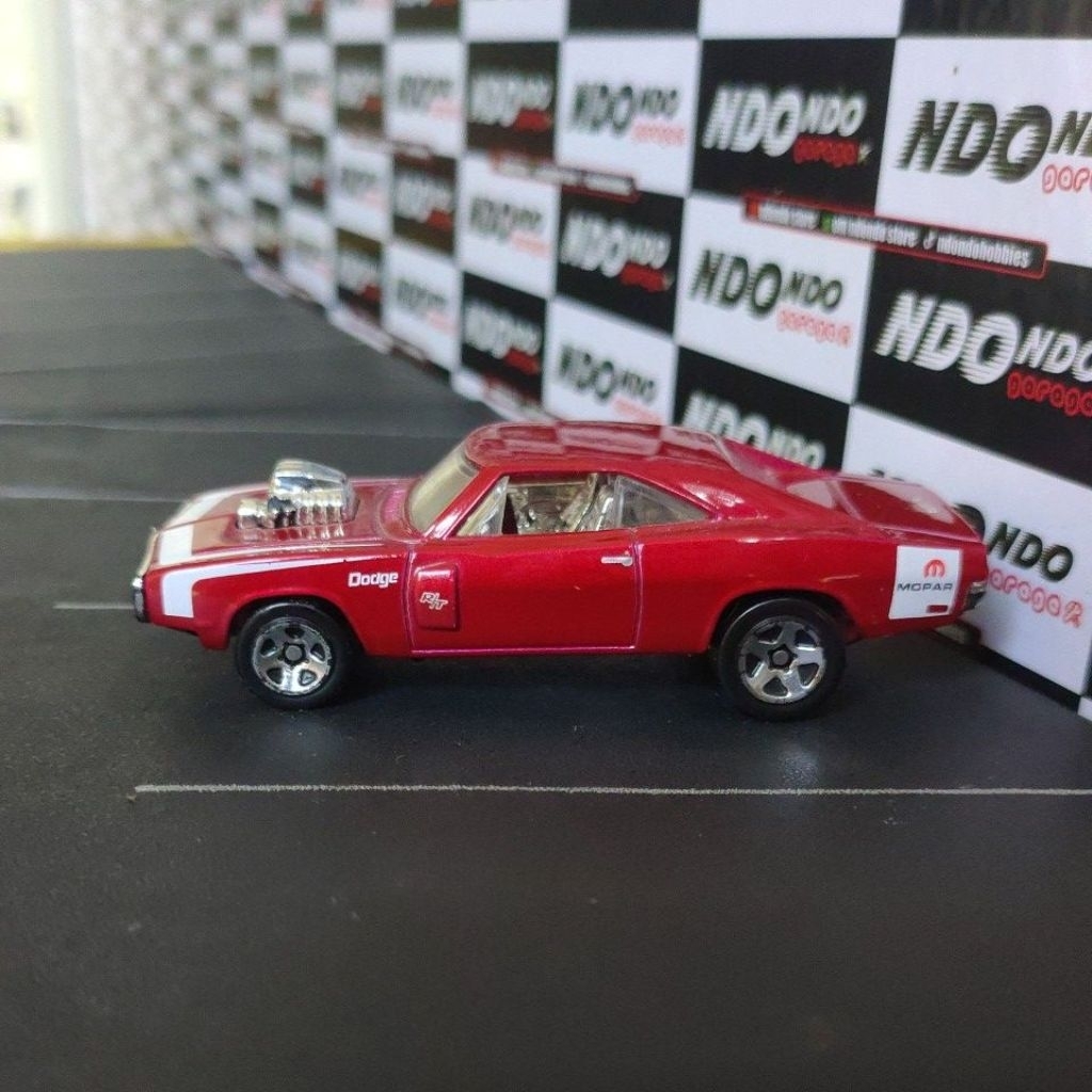 Hot Wheels '70 Dodge Charger R/T Red 2nd Loose - 2018 Mopar Series