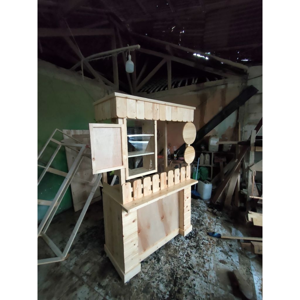 Gerobak/booth angkringan dari kayu jati Belanda