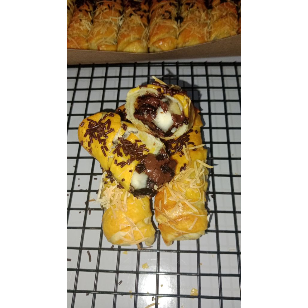 

mix choco chesse roll