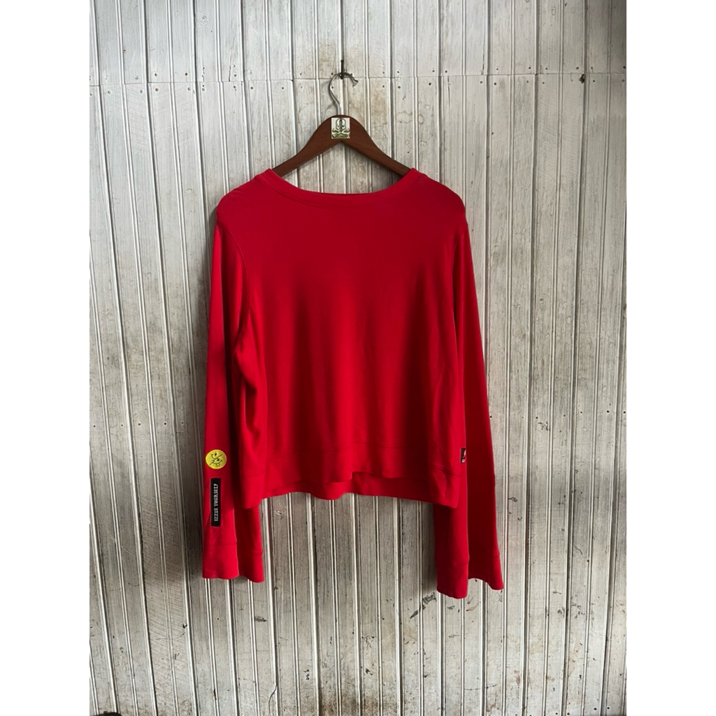 Crewneck Krop Izzue