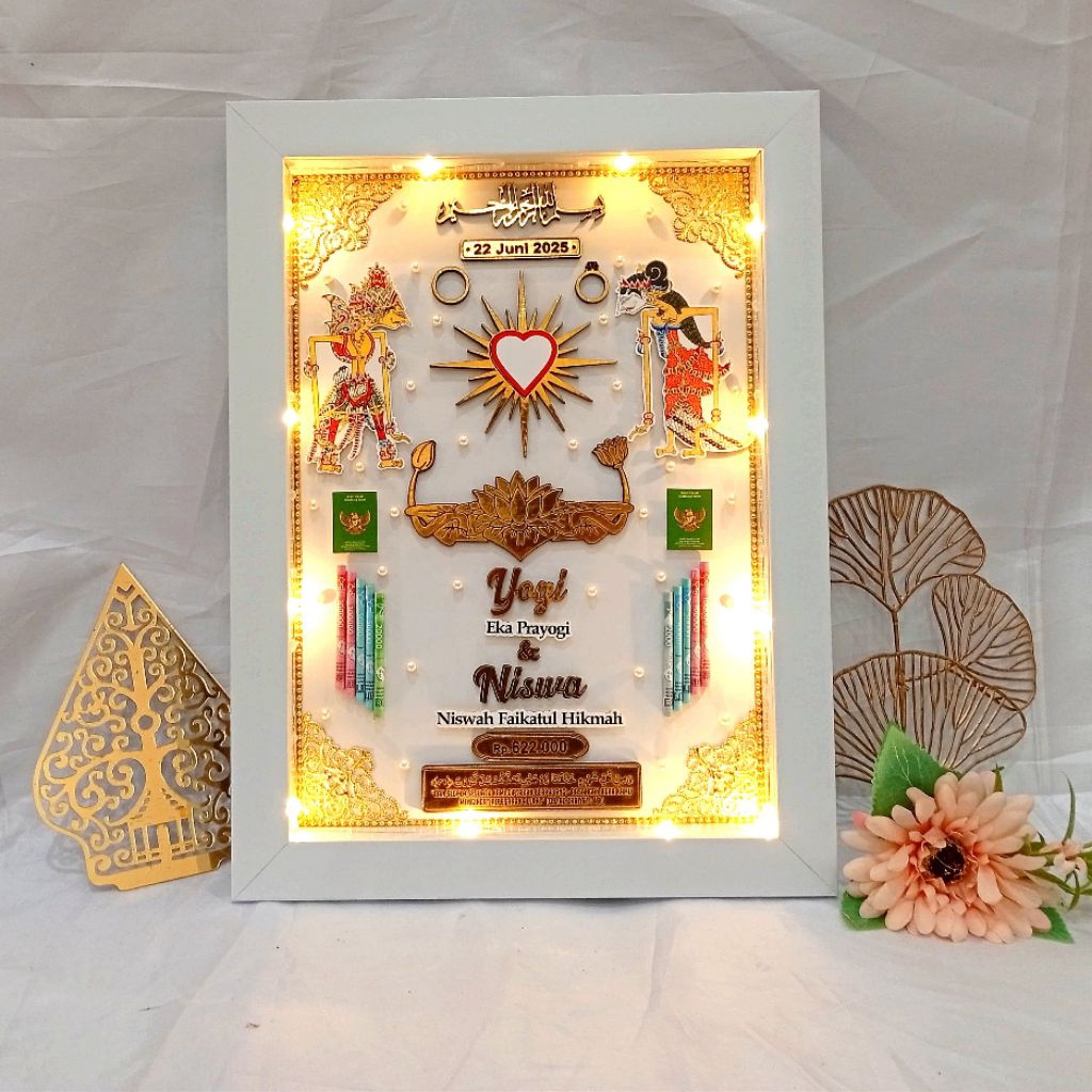 Mahar Pernikahan Wayang Emas / Bingkai Mahar Pernikahan Terate Emas / Mahar PSHT Hati Bersinar