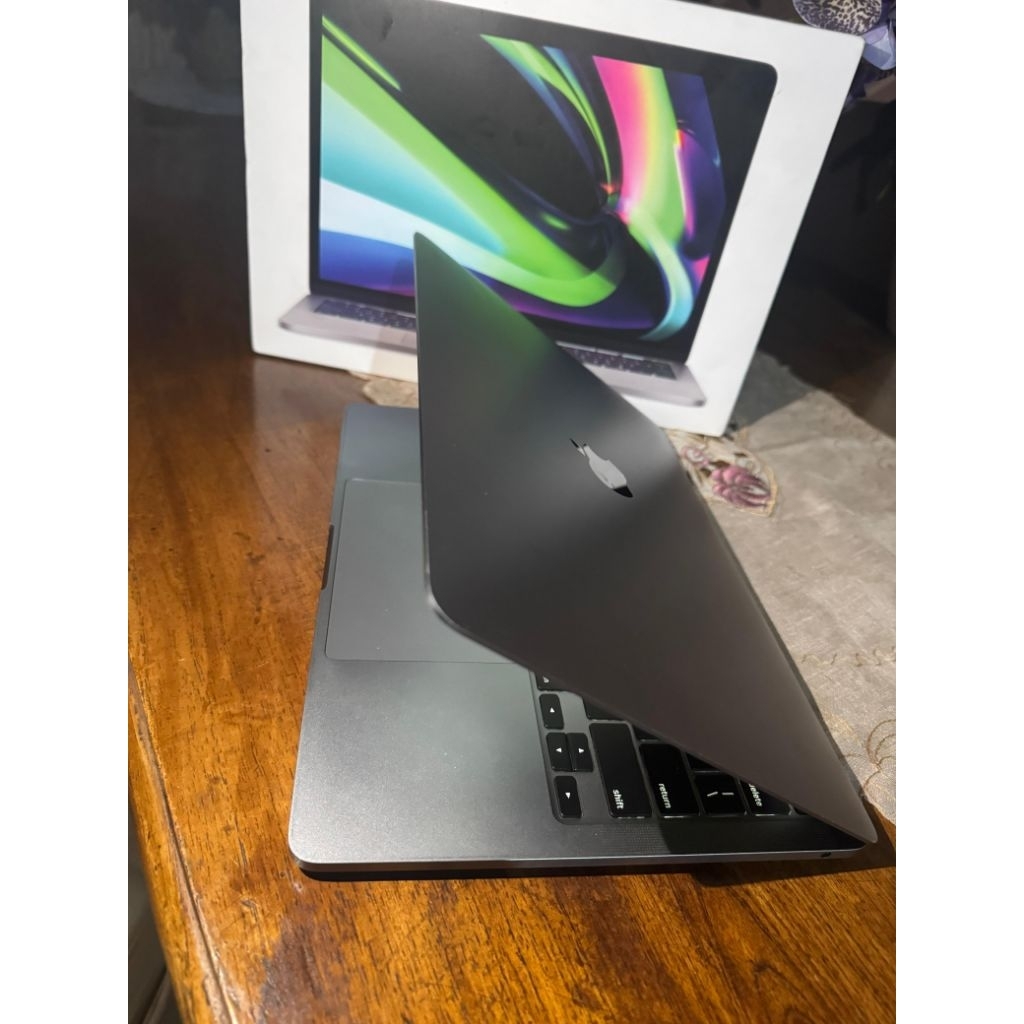macbook pro M1 8/512 fullset ibox