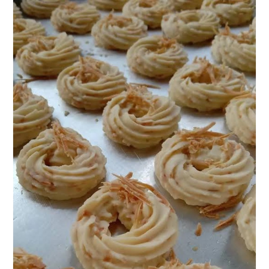 

KUE KERING SAGU KEJU KEMASAN 500 GR