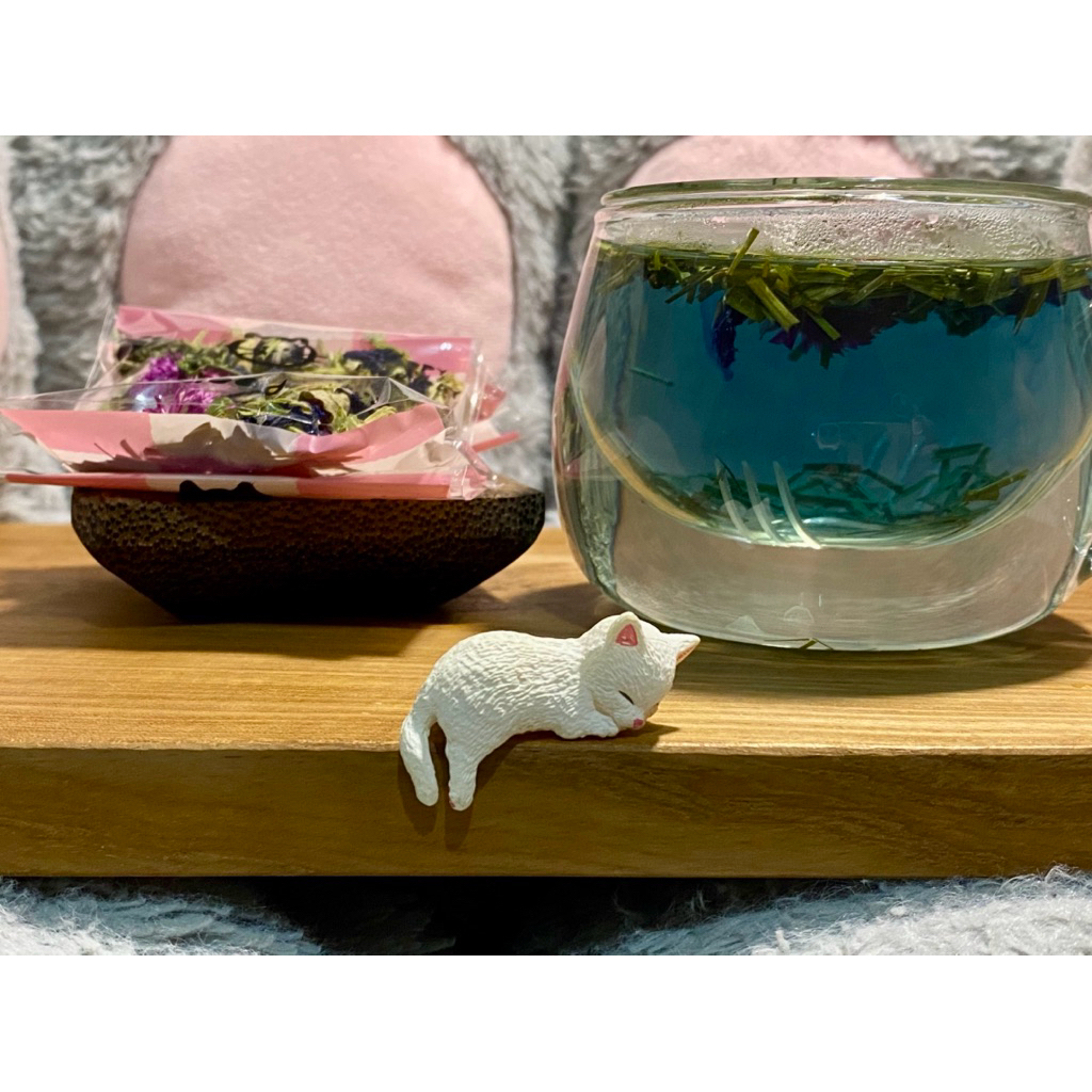 

Suiren Bloom - Teh Floral Herbal - Globe Amaranth, Sereh Lemongrass, Butterfly Pea, Peppermint