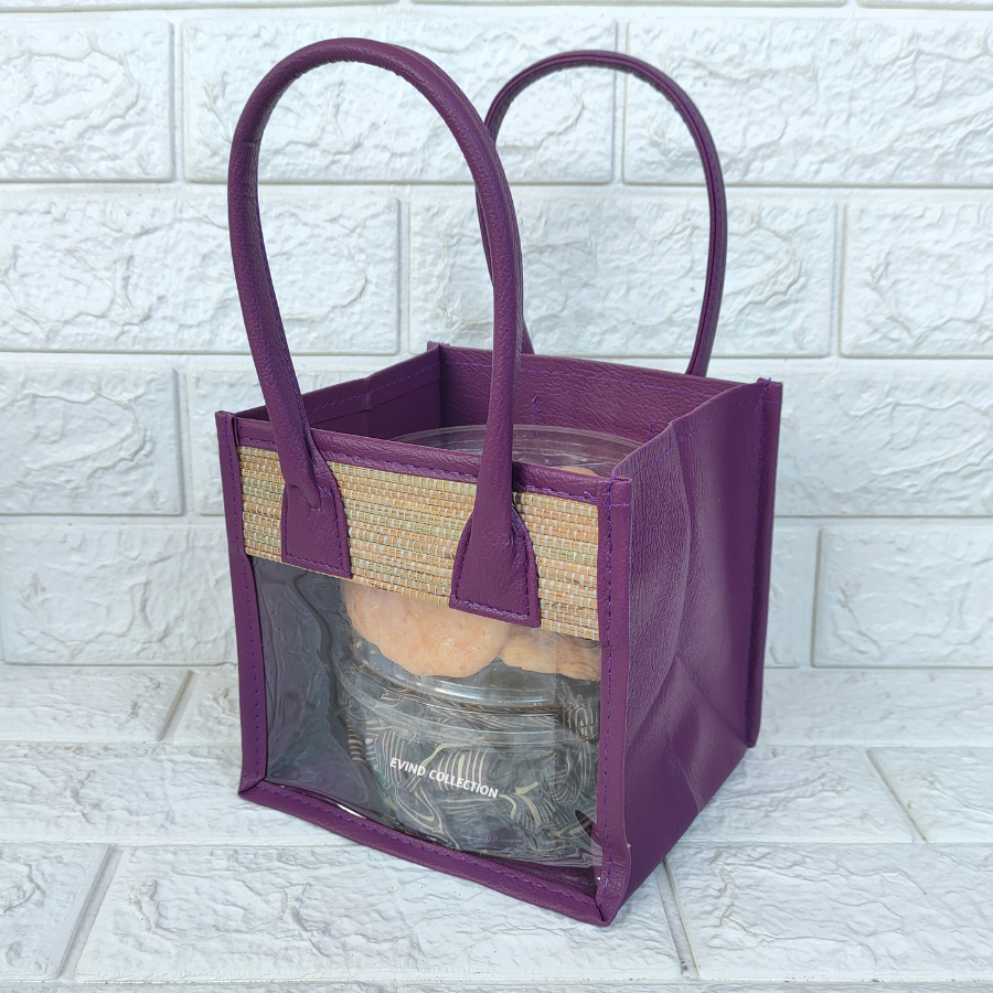 

Tas Parcel Mika Mendong (Ungu) Untuk 2 Toples Biggy Keranjang Hampers Mika Transparan Hari Raya