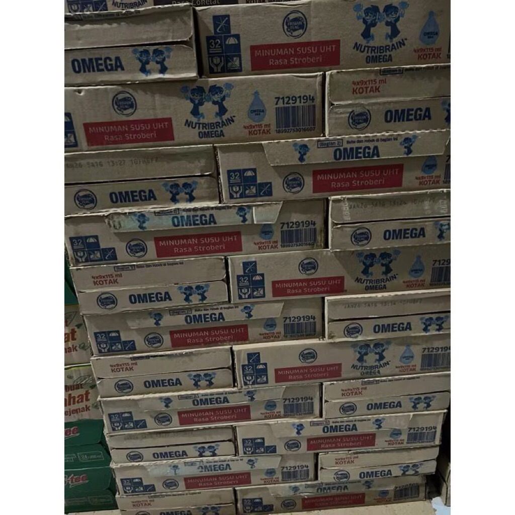 

Frisian Flag UHT Coklat/Strawberry 115ml isi 36pcs termurah