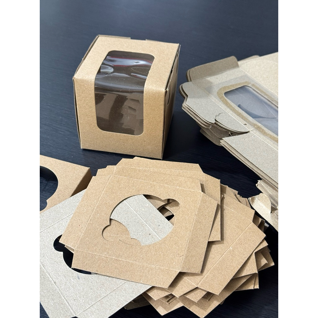 

Box Cupcakes 9x9x9 isi 10 box