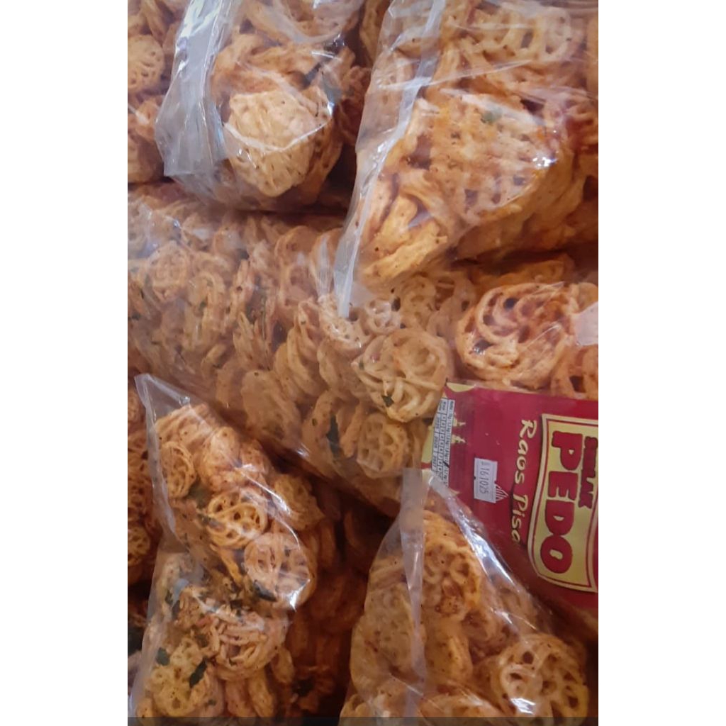 

250 GR KERUPUK SEBLAK RAFAEL MAWAR PEDAS