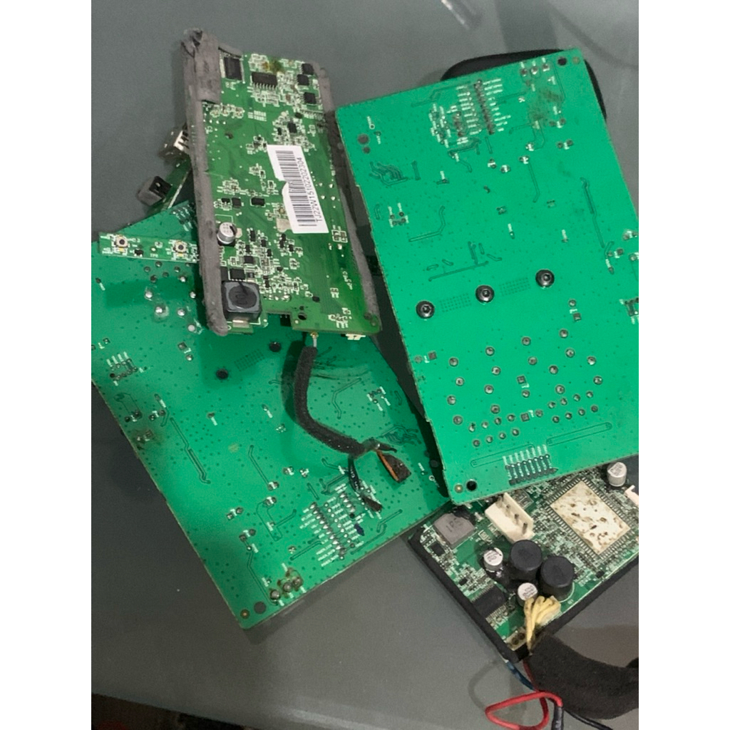 Box speaker dan mesin/modul ampli rusak