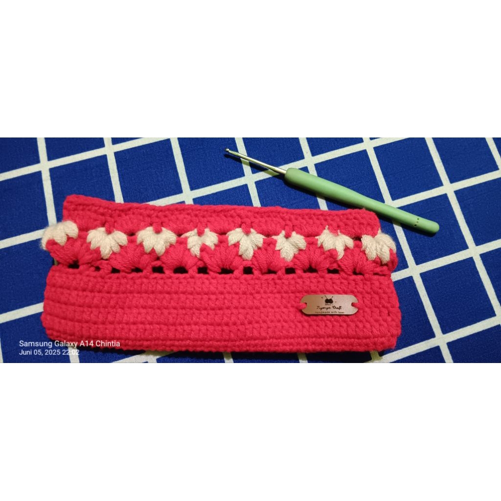 

tempat pensil rajut