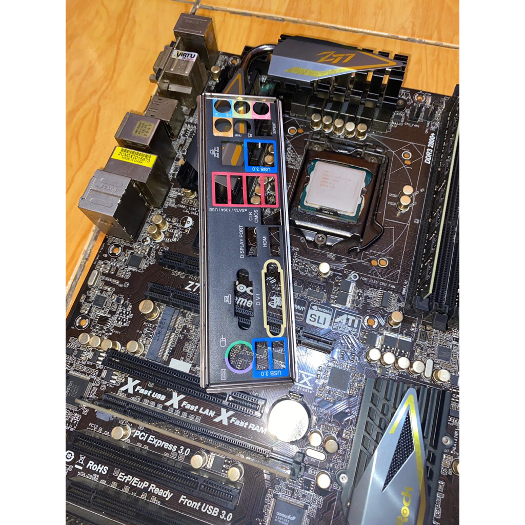 MotHerboard AsRock Z 77 extreme 6