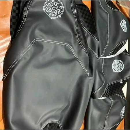 Sarung Jok Motor CB R150 Custom Motif Catur Arvi – Kualitas Premium