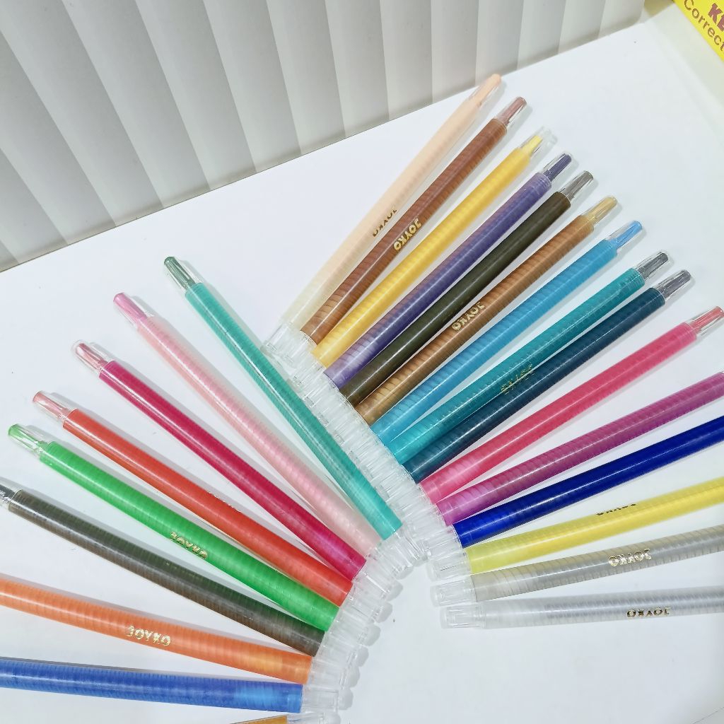 

krayon warna putar JOYKO isi 24 (1pack)