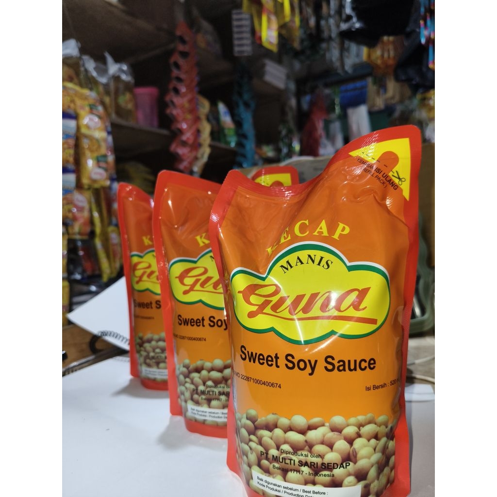 

KECAP MANIS GUNA/SWEET SOY SAUCE 520g