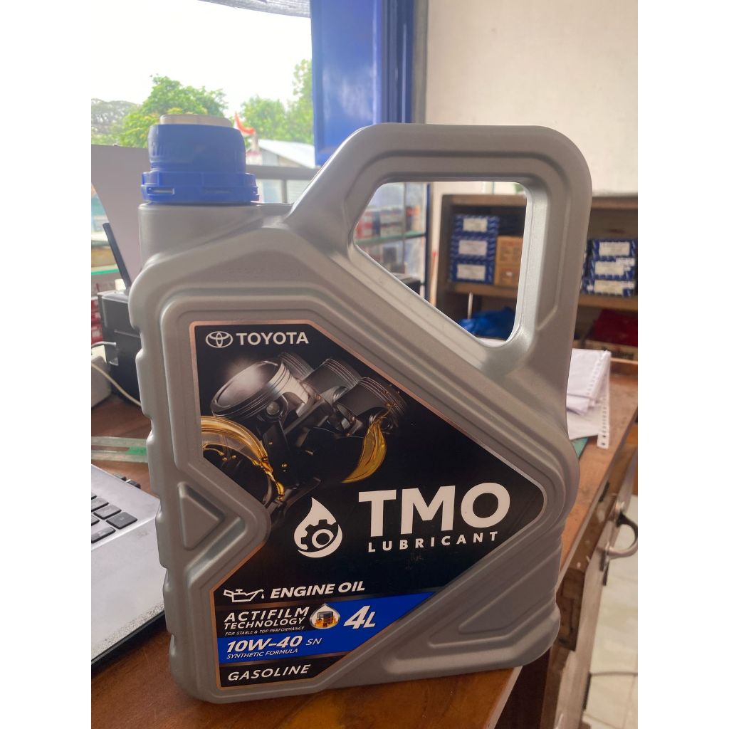 OLI TMO BENSIN SAE 10W-40 4 LITER TOYOTA
