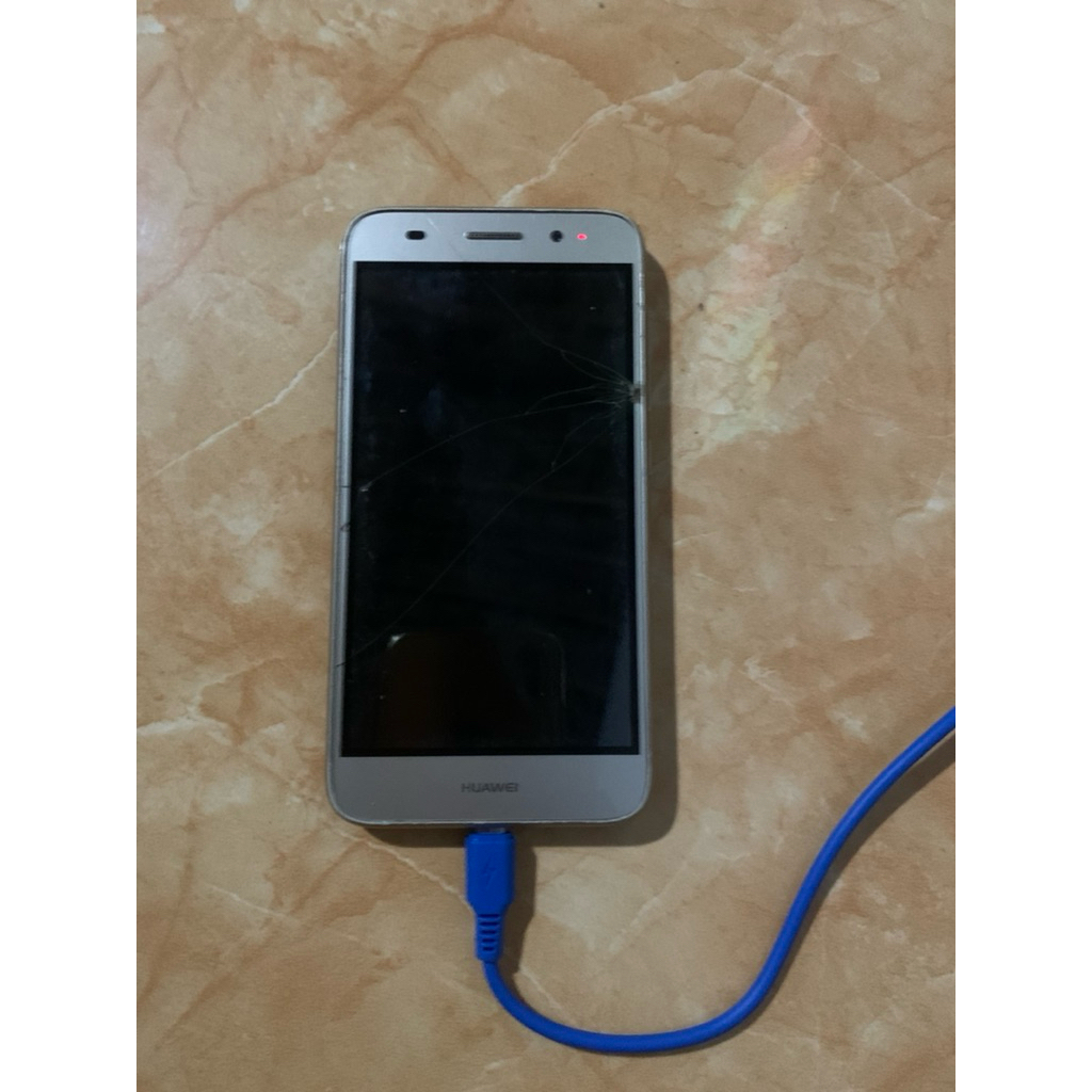 Huawei y3 2017 minus