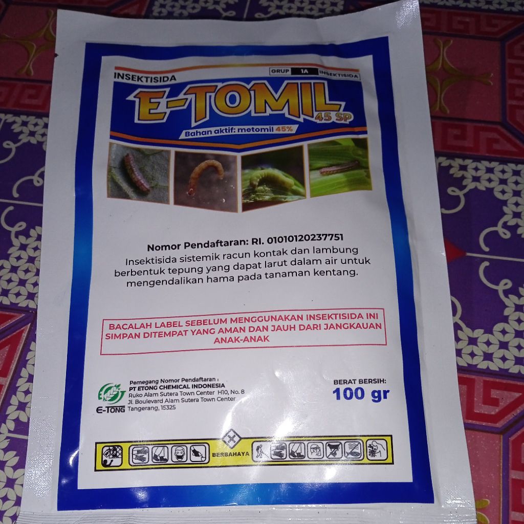 INSEKTISIDA SISTEMIK KONTAK DAN LAMBUNG E-TOMIL METOMIL 45 SP 100GR
