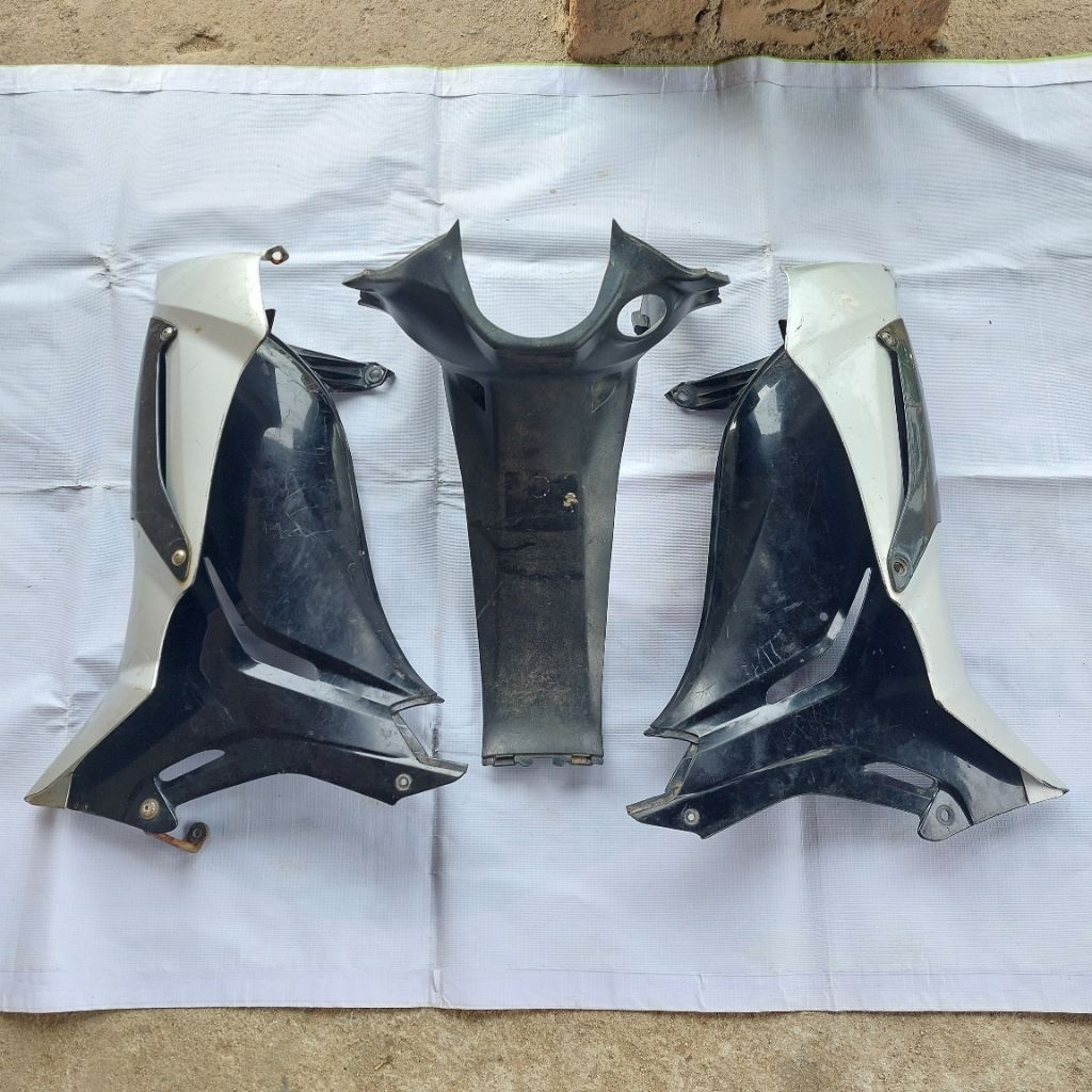 COVER BODY LEGSHIELD SAYAP SUZUKI SMESH TITAN ORIGINAL