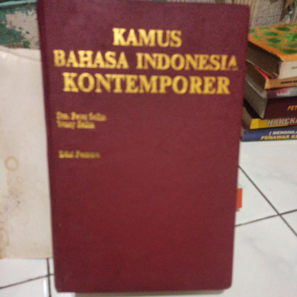 kamus Bahasa Indonesia kontemporer by Drs Peter Salim