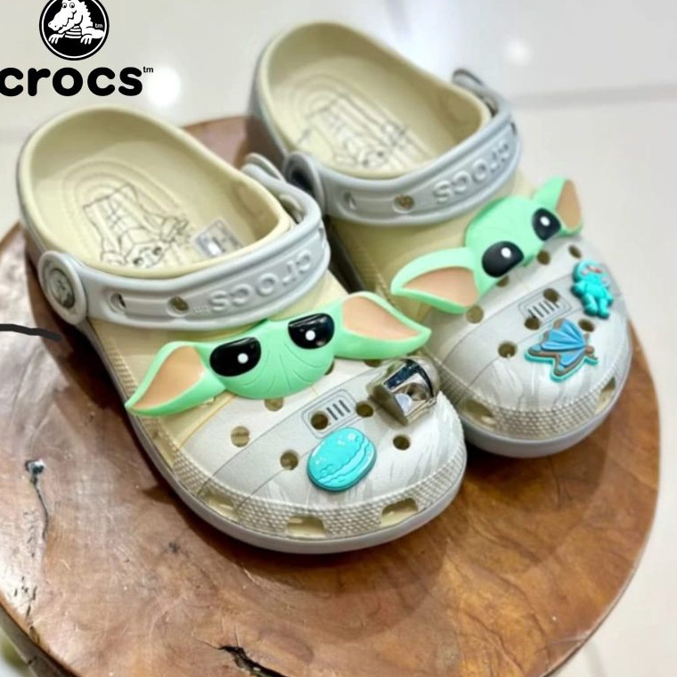 KODE T72Q Sandal Anak Crocs Star Wars Grogu Classic Clog Kids and junior  Crocs Star wars grogu anak