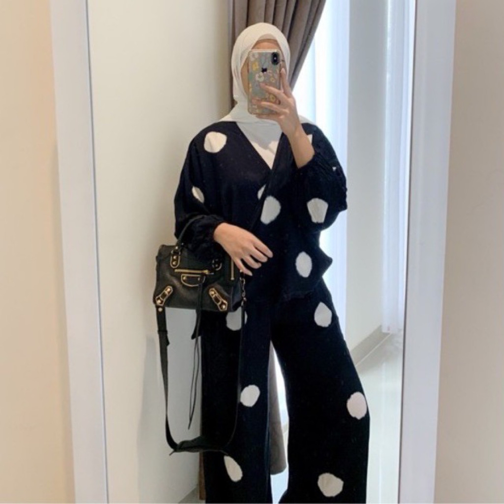 

polka wrap set by say_karra