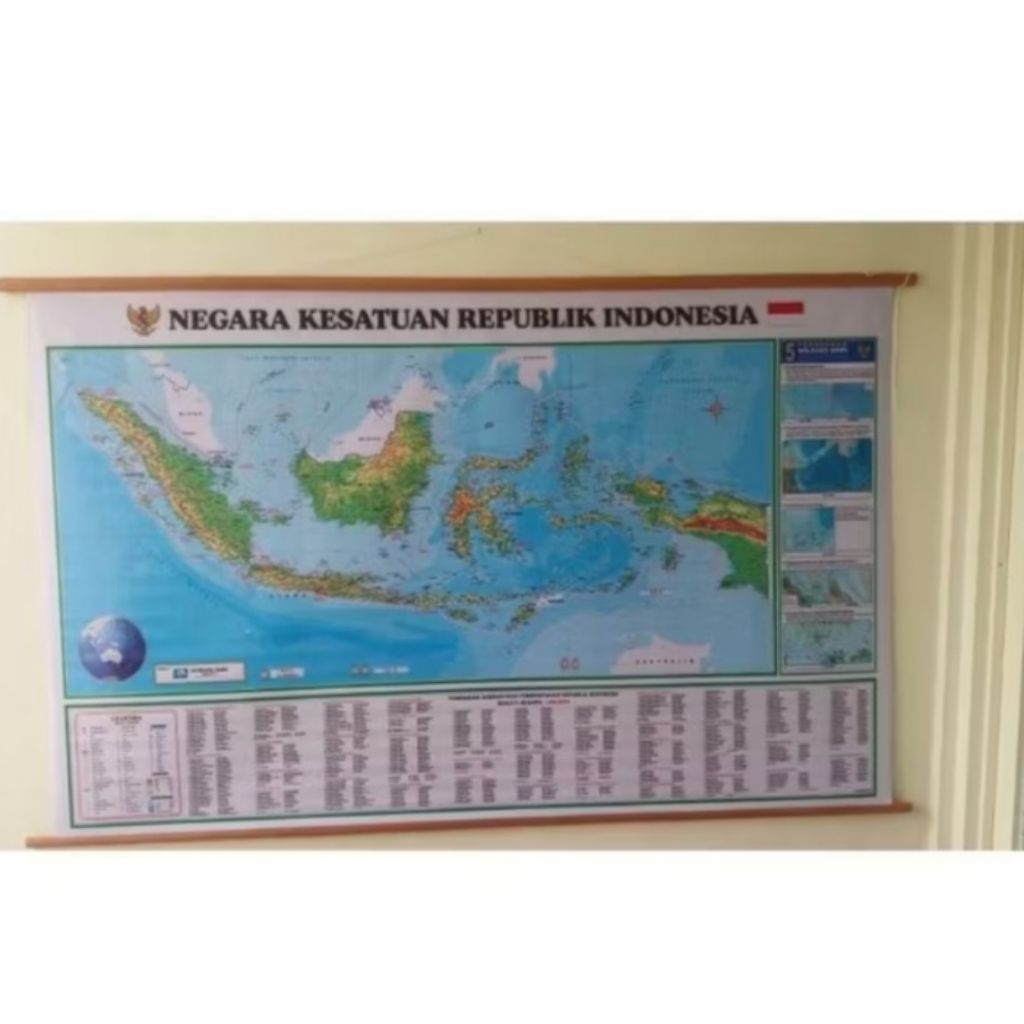 

Peta Bingkai NKRI/Indonesia bahan MMT (Ukuran Sedang)