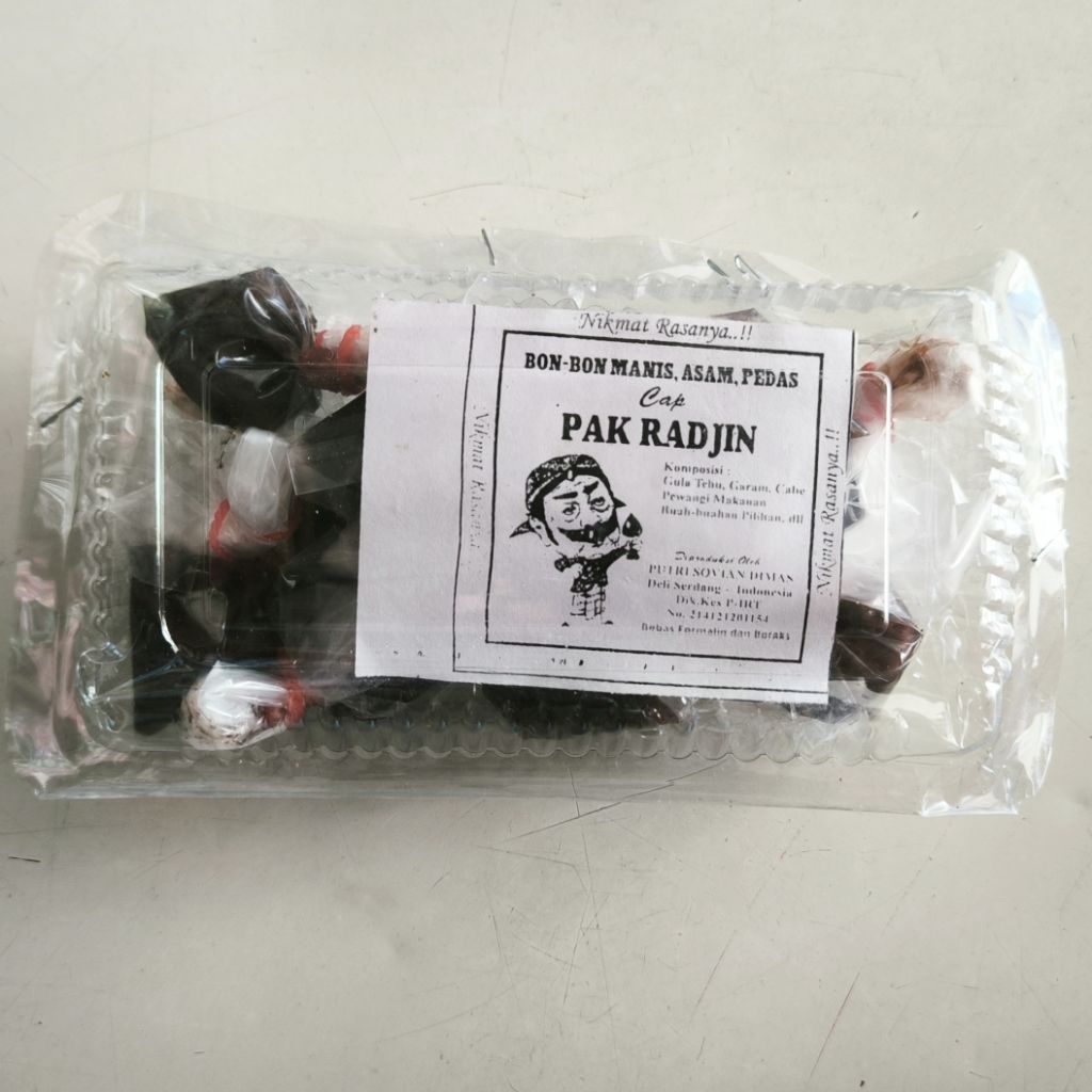

jajanan jadul gula asam, pedas pak Radjin isi 12 pcs